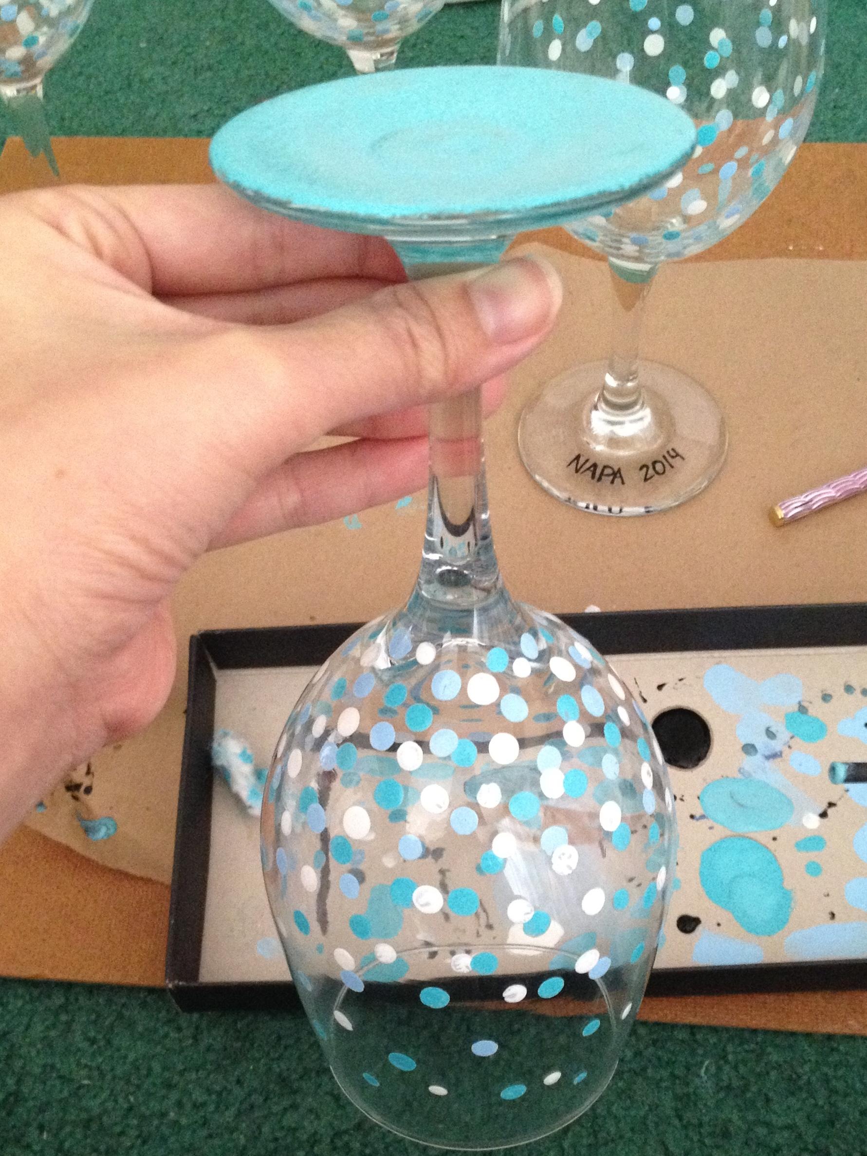 Easy Hand Painted Wine Glasses | sweetkimplicity