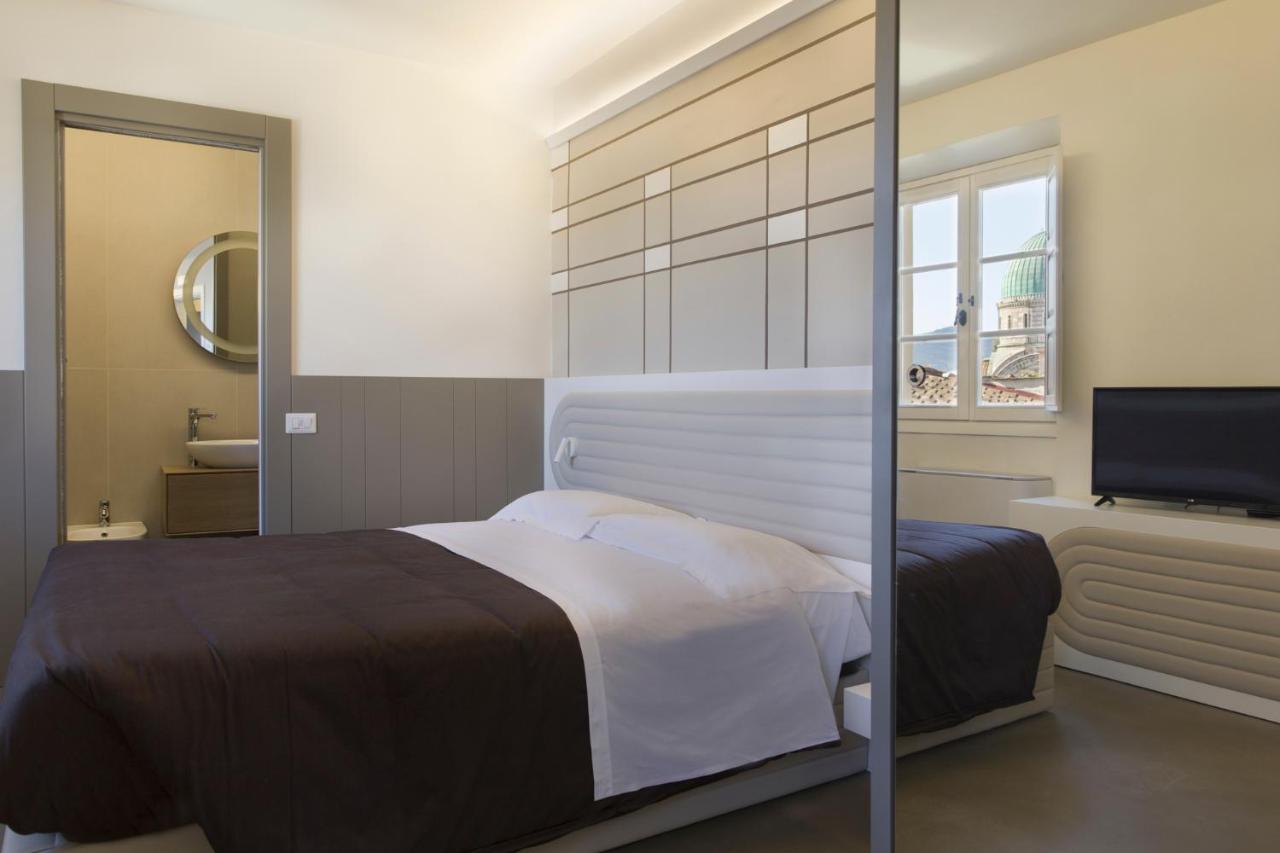 Deluxe Suite,1109742882:JPEG