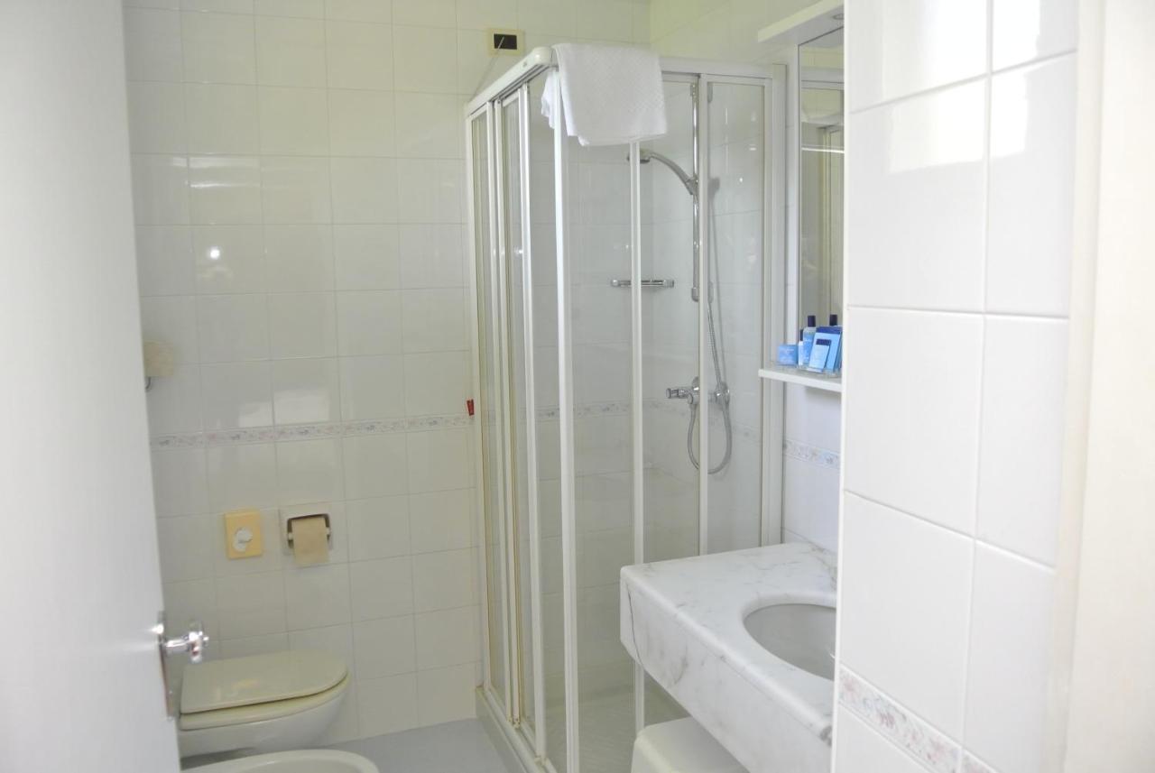 Double or Twin Room with Balcony,1121645484:JPEG