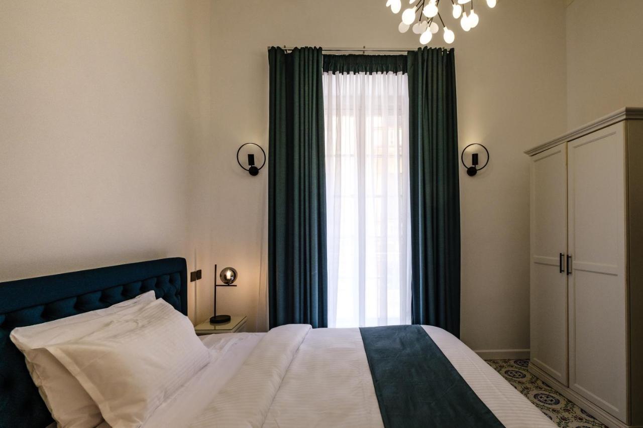 Suite con cama grande