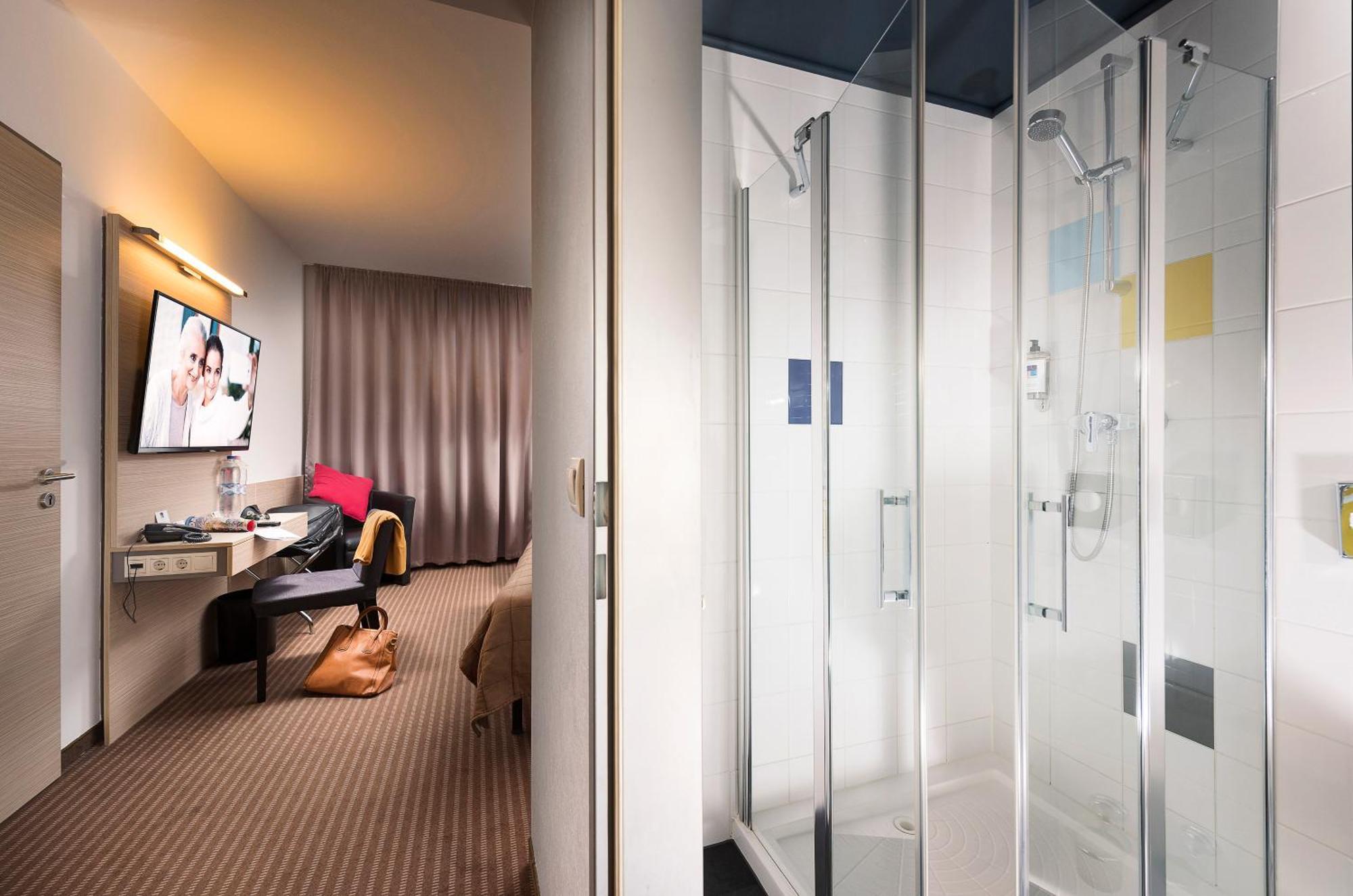 Superior Double or Twin Room,1209867703:JPEG