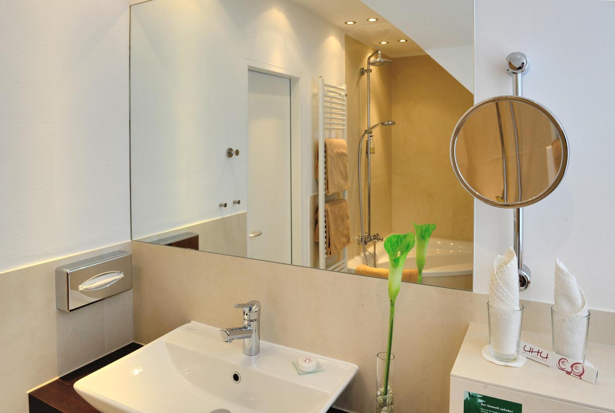 2-Room Suite / Family Room