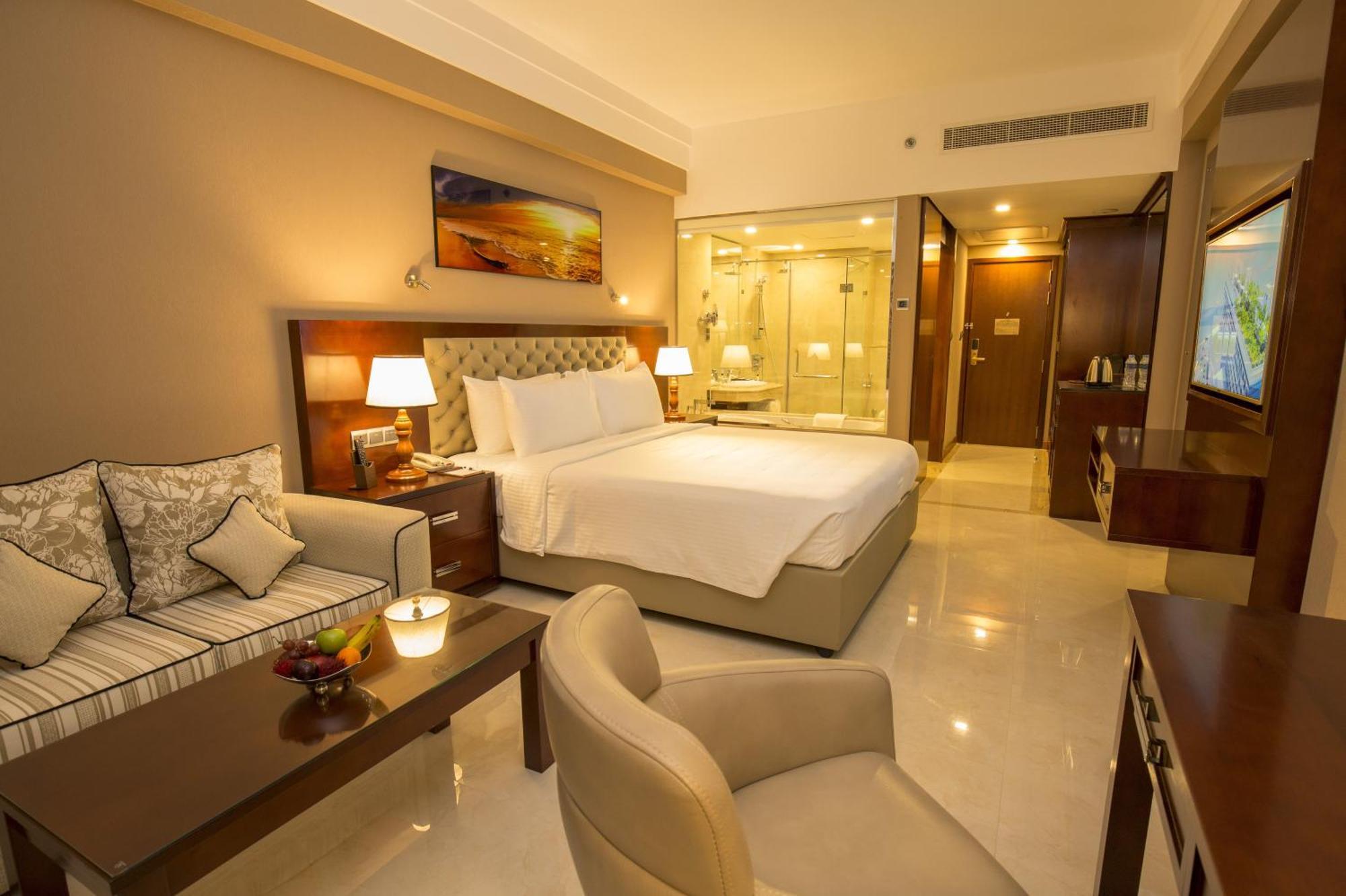Chambre Lit King-Size Supérieure avec Visite de la Ville Gratuite et Accès au Salon de Plage