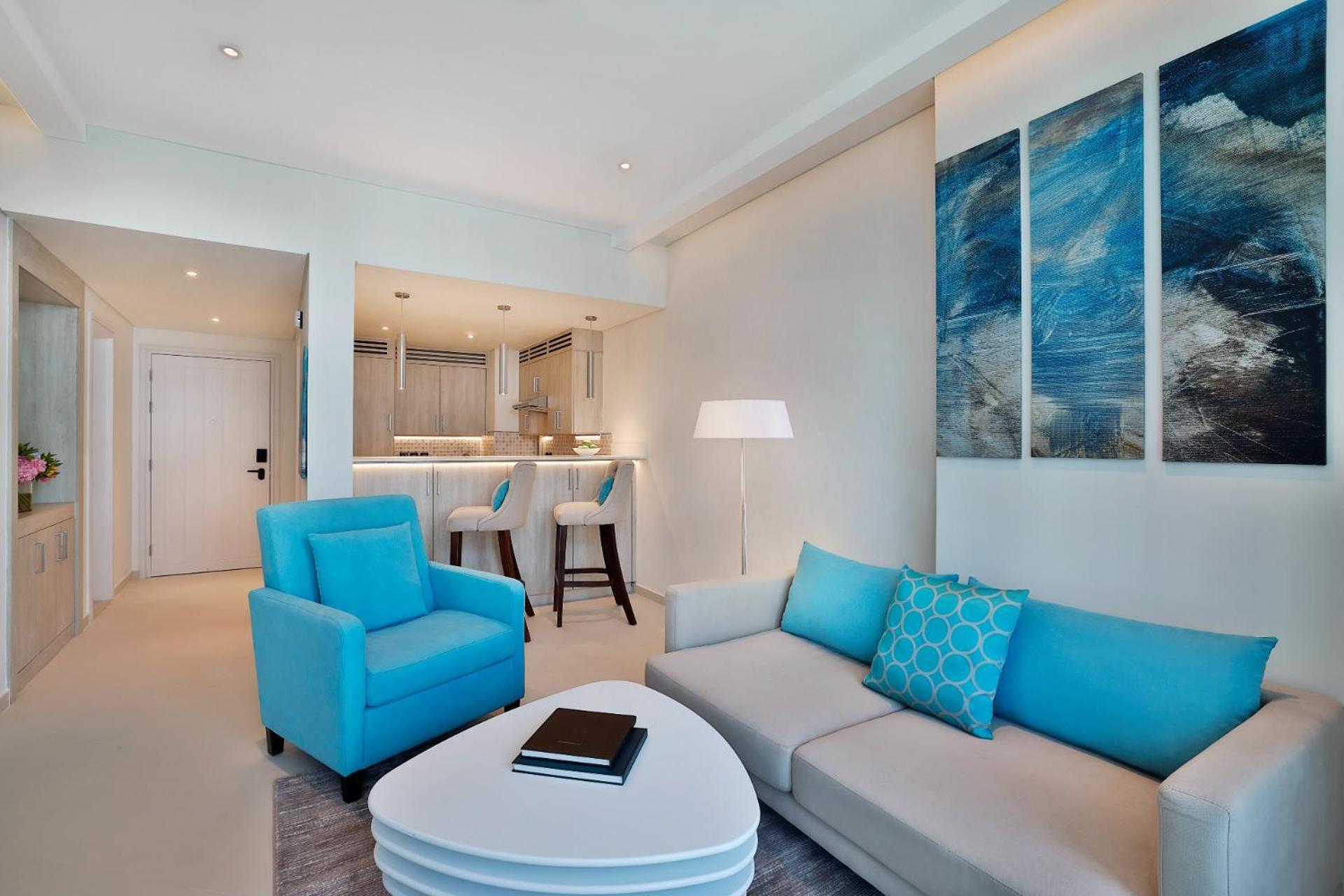  Premium One Bedroom Sea View Apartment Balcony Kitchen Beach & Rooftop Infinity Pool Access,1541406220:JPEG