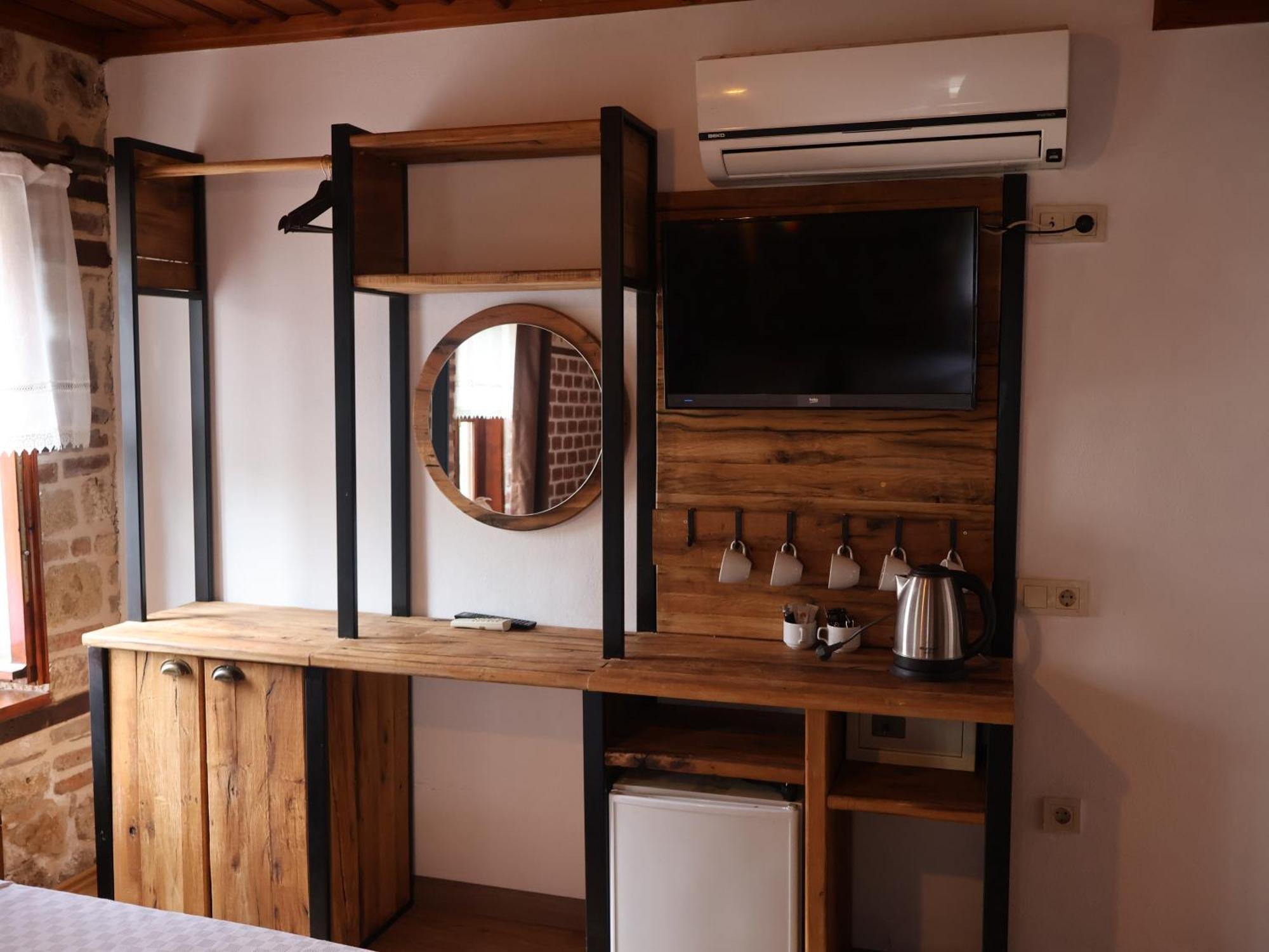 Double or Twin Room with Bathroom,1587528515:JPEG