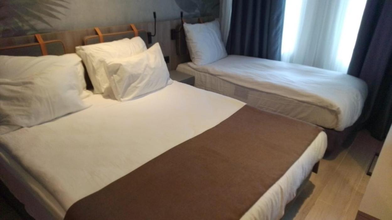 Standard Double Room,1466035967:JPEG