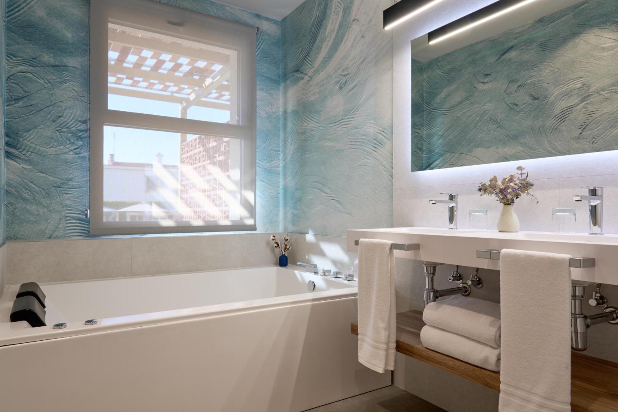 Suite met Kingsize Bed en Bubbelbad