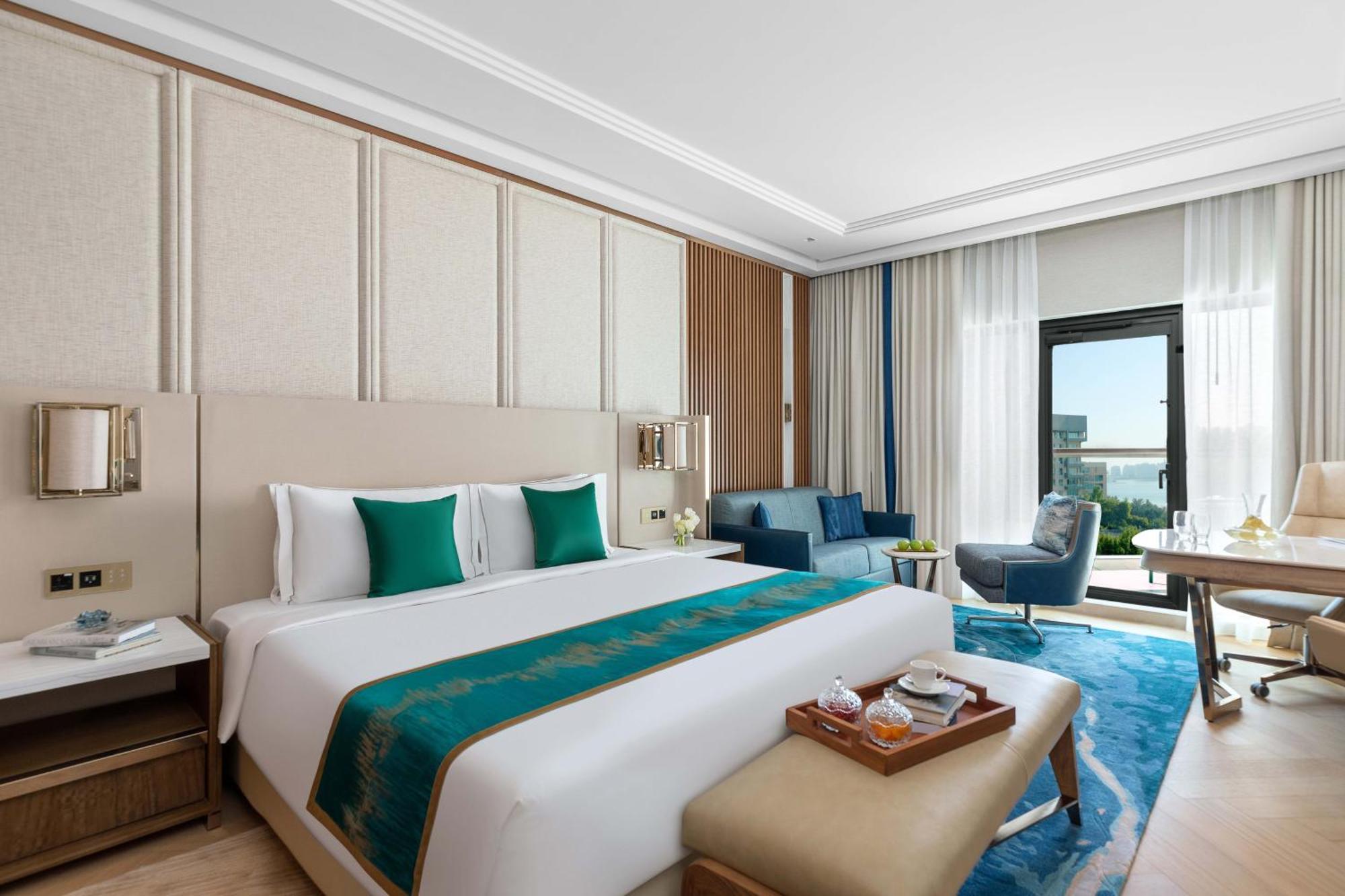 Camera Lusso Vista Mare con Letto King Size - Offerta Staycation per residenti negli Emirati Arabi Uniti con colazione, check-in anticipato, check-out posticipato e sconto del 30% su cibo e bevande, spa e lavanderia