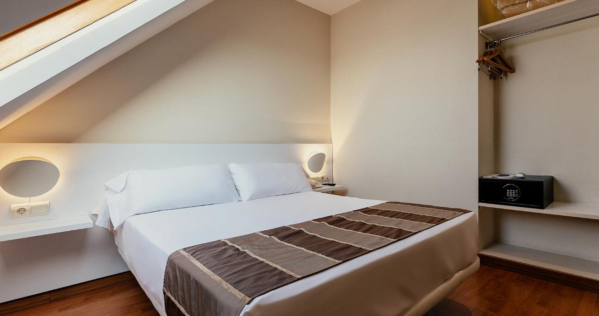 Single Room,1704851944:JPEG