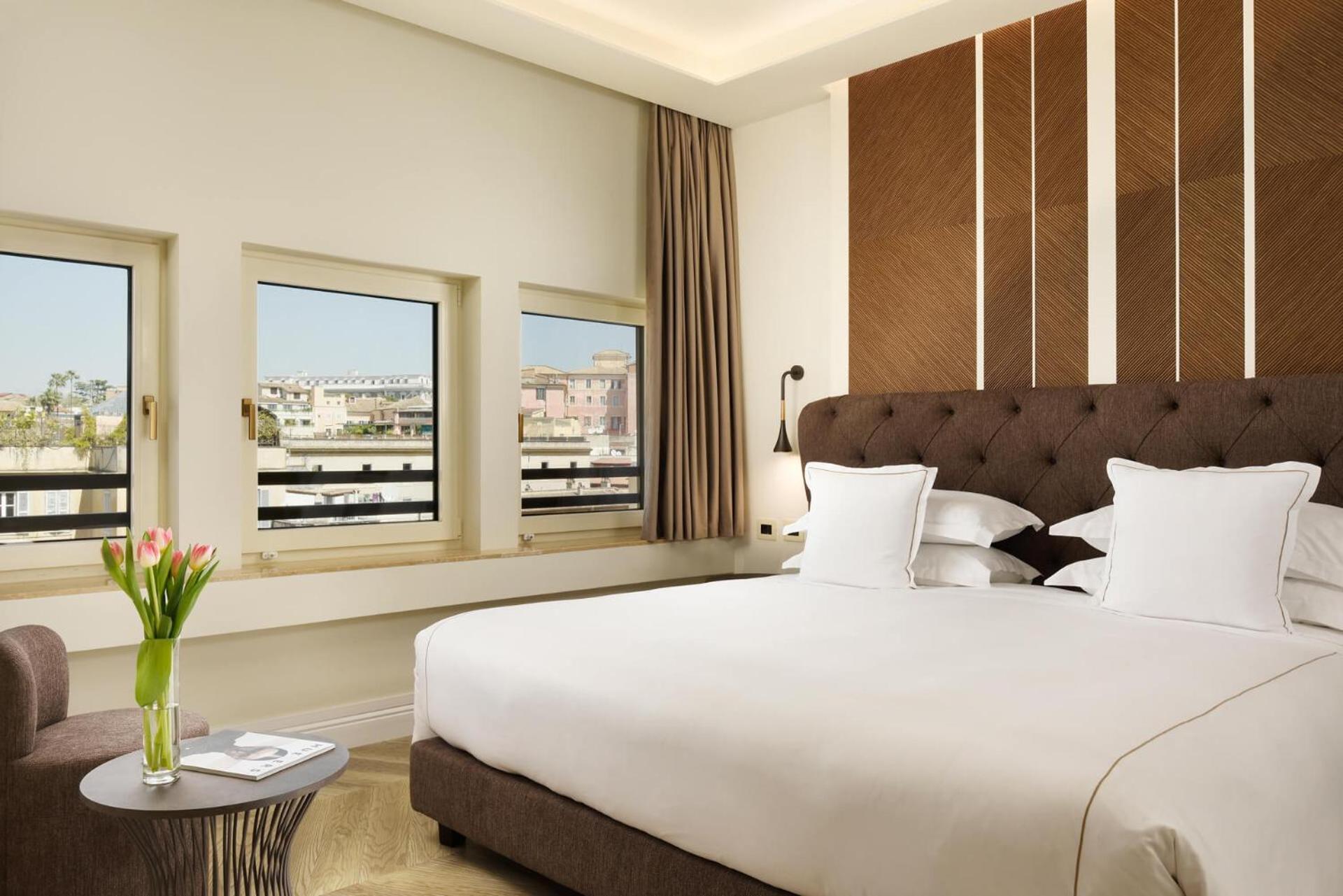 One Bedroom Suite with Jacuzzi & Panoramic view