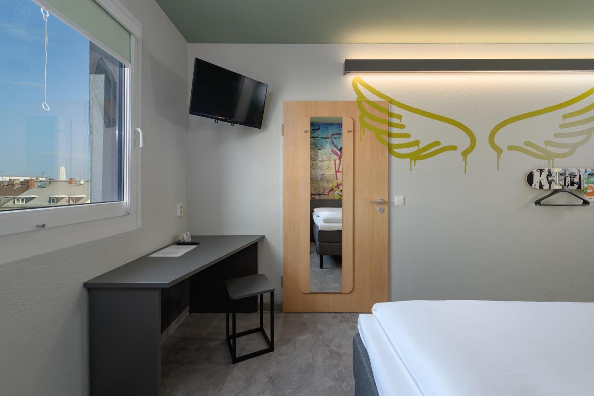 Chambre Double - Accessible aux Personnes à Mobilité Réduite