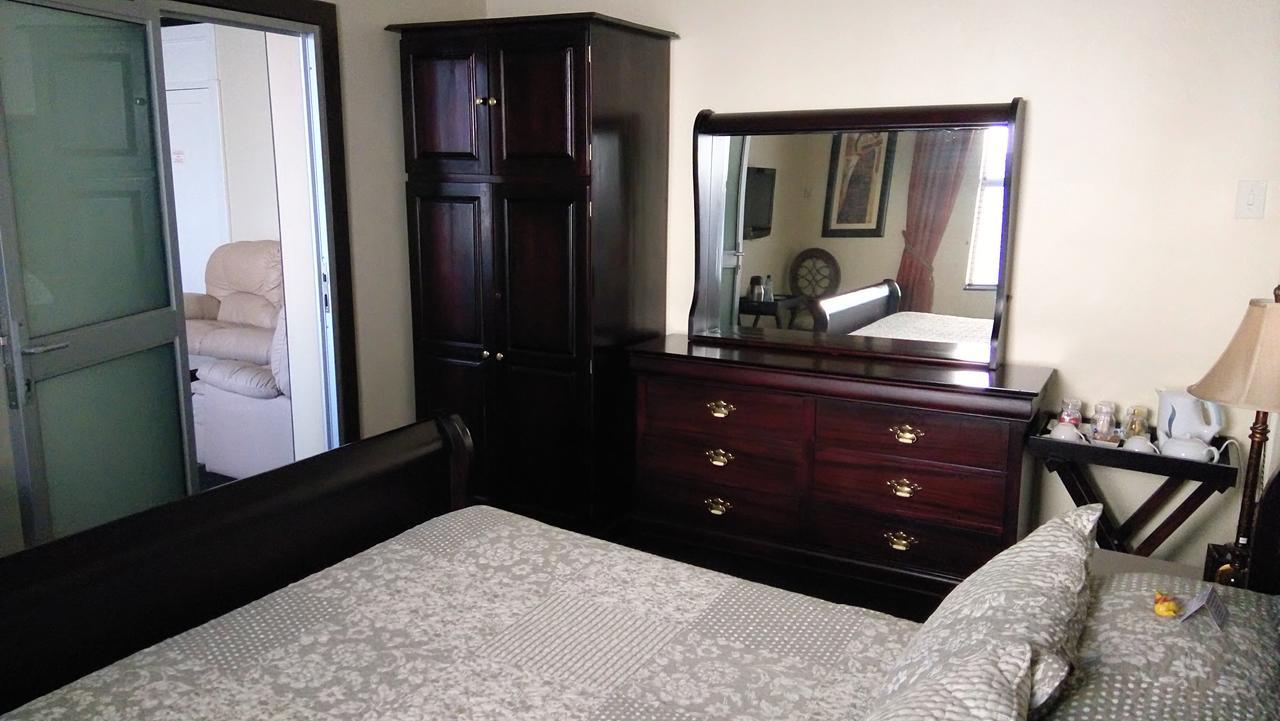 Queen Suite,538312215:JPEG