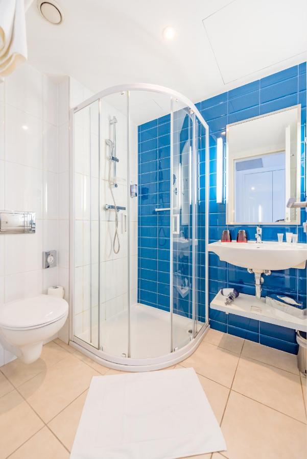 Quarto Superior com Cama de Casal ou 2 de Solteiro