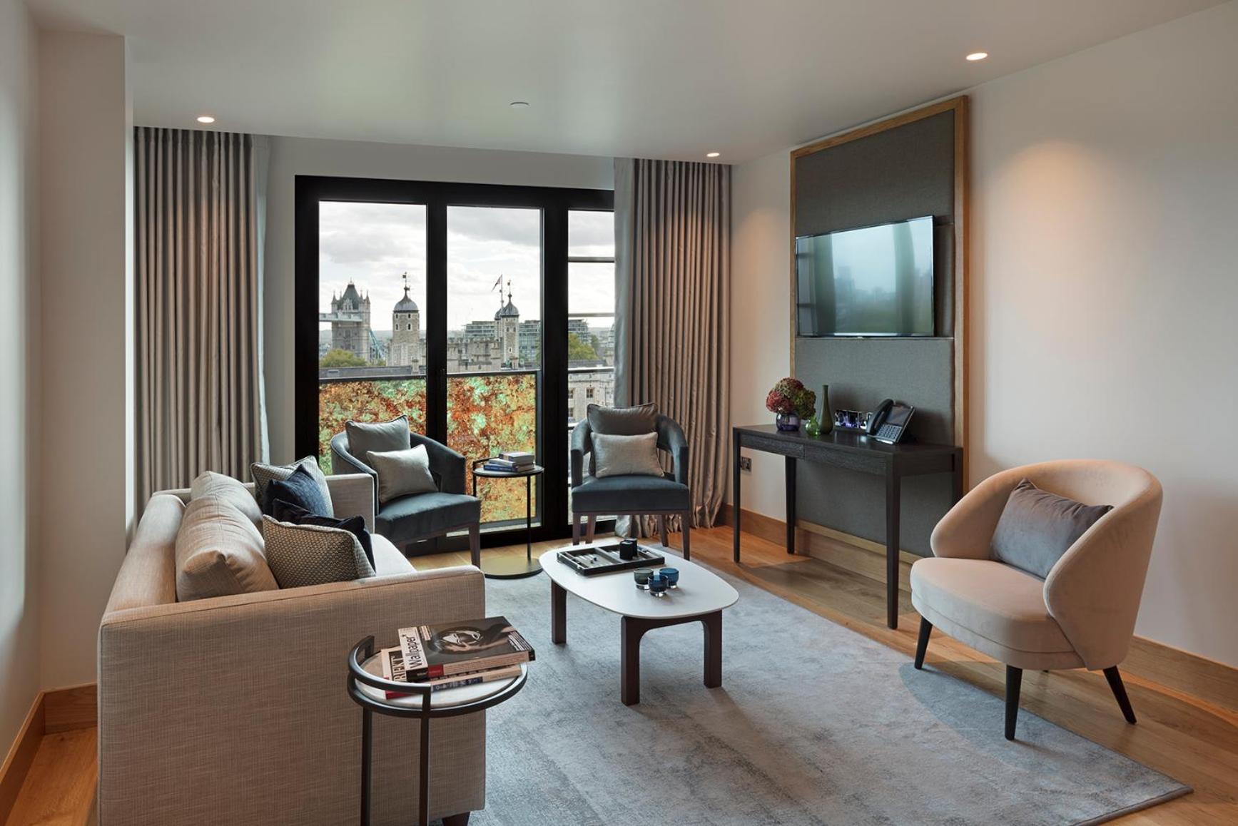 Signature Suite with Kitchen, Tower Bridge View,1317350353:JPEG