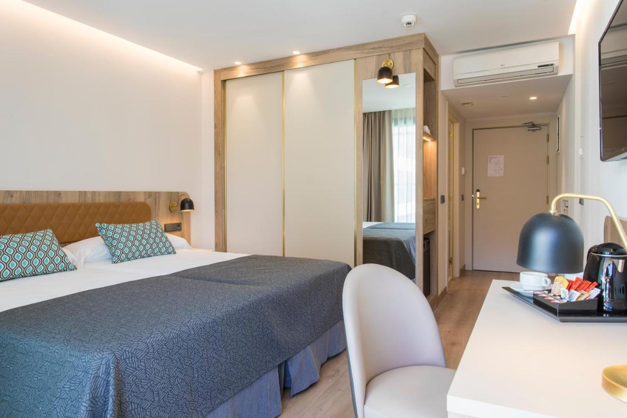 Single Room with Pool View,1021633393:JPEG