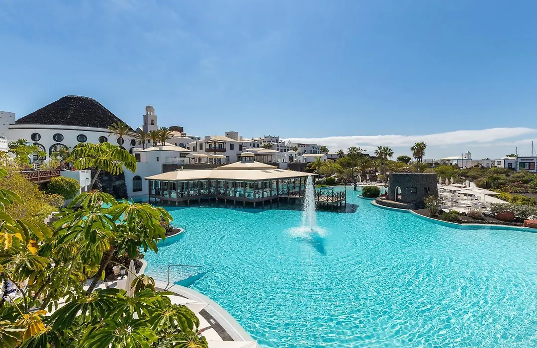 Hotel Livvo Volcan Lanzarote-1