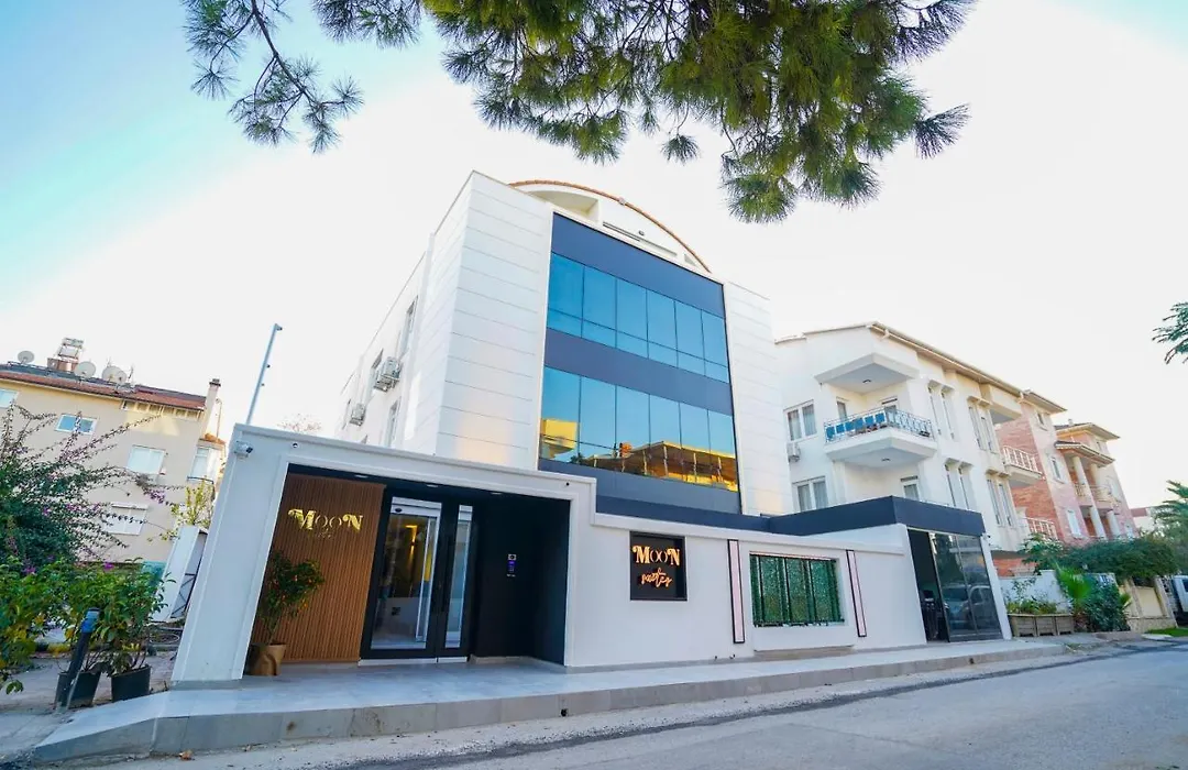 Moon Suites-1