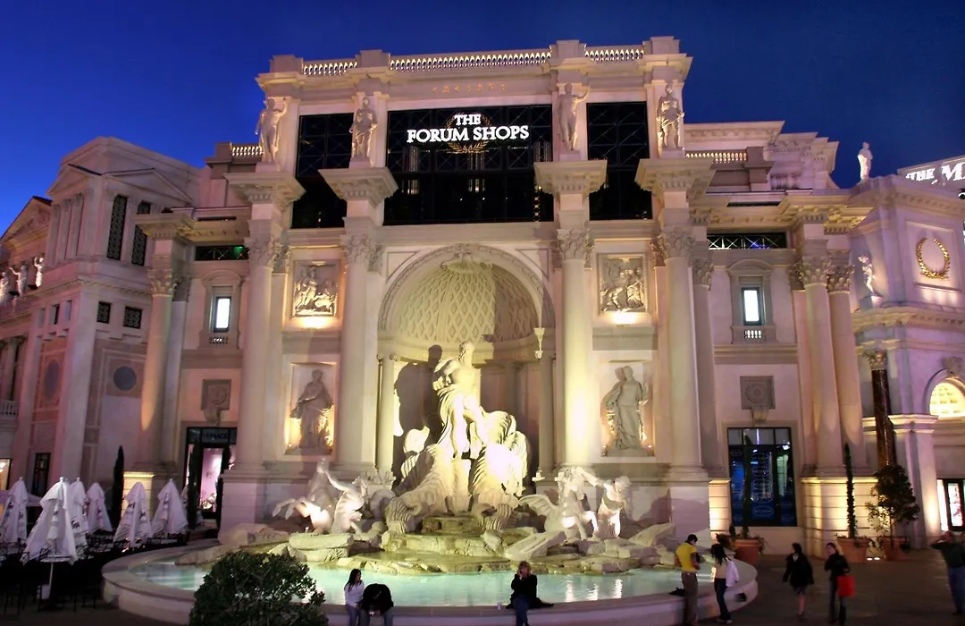Caesars Palace Hotel & Casino-1