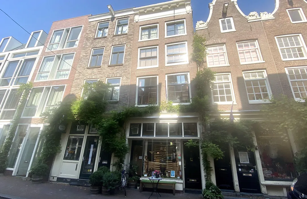 Amsterdam Barangay-1