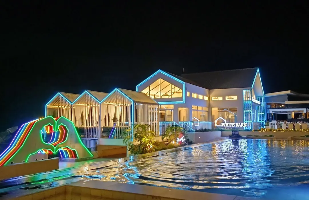 Fairways And Bluewater Boracay-1