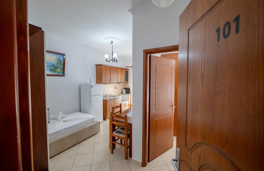 Erioni Hotel-1