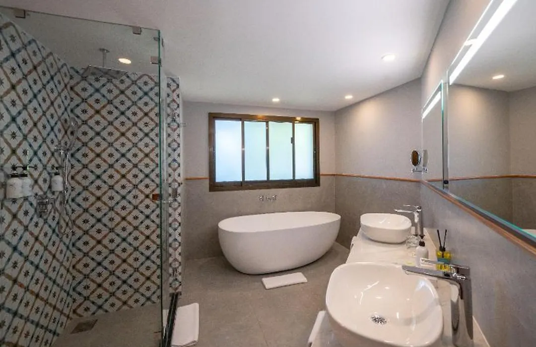 Sea Cliff Resort & Spa-1
