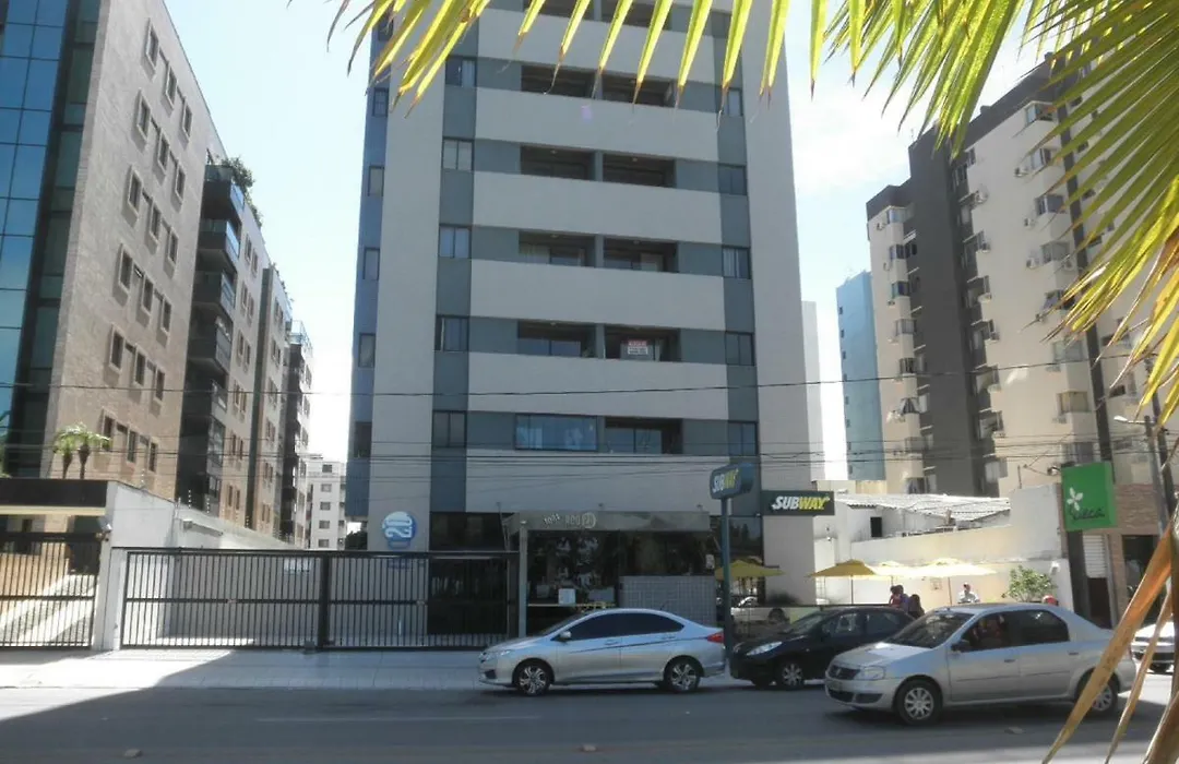 NA BEIRA MAR DE PAJUCARA - EDIFICIO NEO 2 - APARTAMENTO COM 02 QUARTOS - TEM VARANDA- VISTA LATERAL DO MAR - AVENIDA DOUTOR ANTONIO GOUVEIA 1081- CONSUMO ELETRICO É PAGO No CKECK-OUT 1KWH É 1,35 REIAS-1