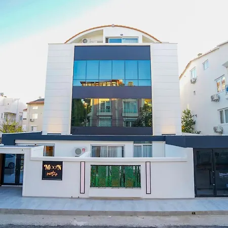 Moon Suites-2