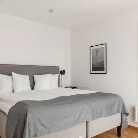 The More Hotel Vaestra Hamnen-3