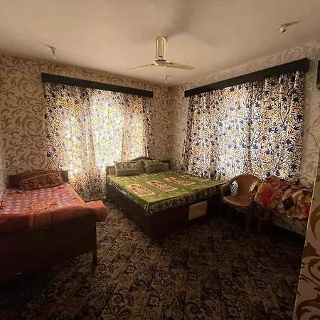 Hotel Kashmir Heaven-3