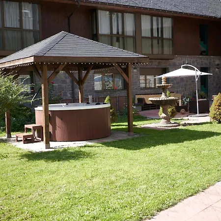 GRAN CHALET Hotel&Petit SPA-3