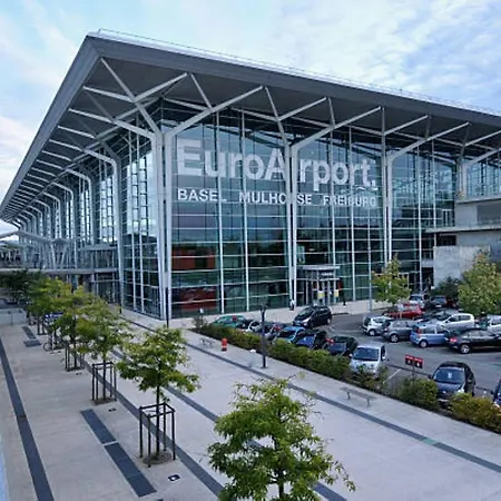 Hotel Berlioz Basel Airport-3