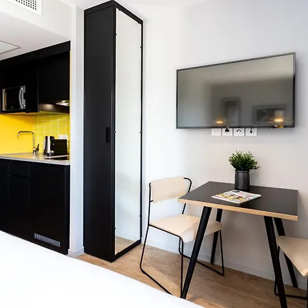 Staycity Aparthotels Bordeaux City Centre-2