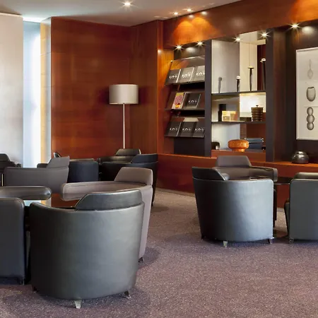AC Hotel Sevilla Fórum by Marriott-3