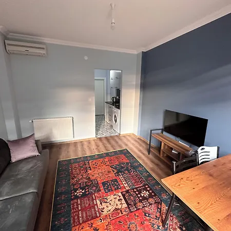 Beans House Suite 8-26-3