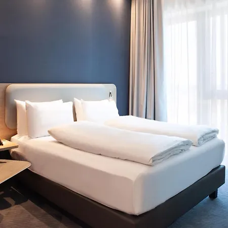 Holiday Inn Express & Suites - Basel - Allschwil By Ihg-3