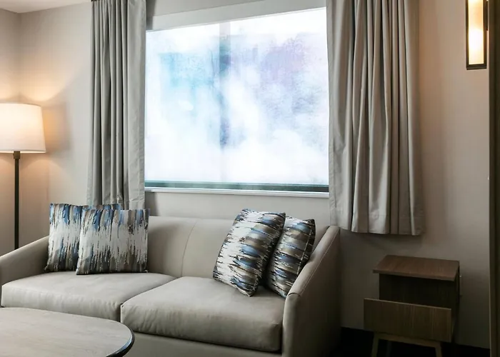 Fairfield Inn & Suites By Marriott San Diego Pacific Beach