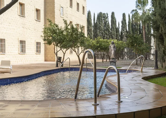 Hotel Plaza Del Castillo